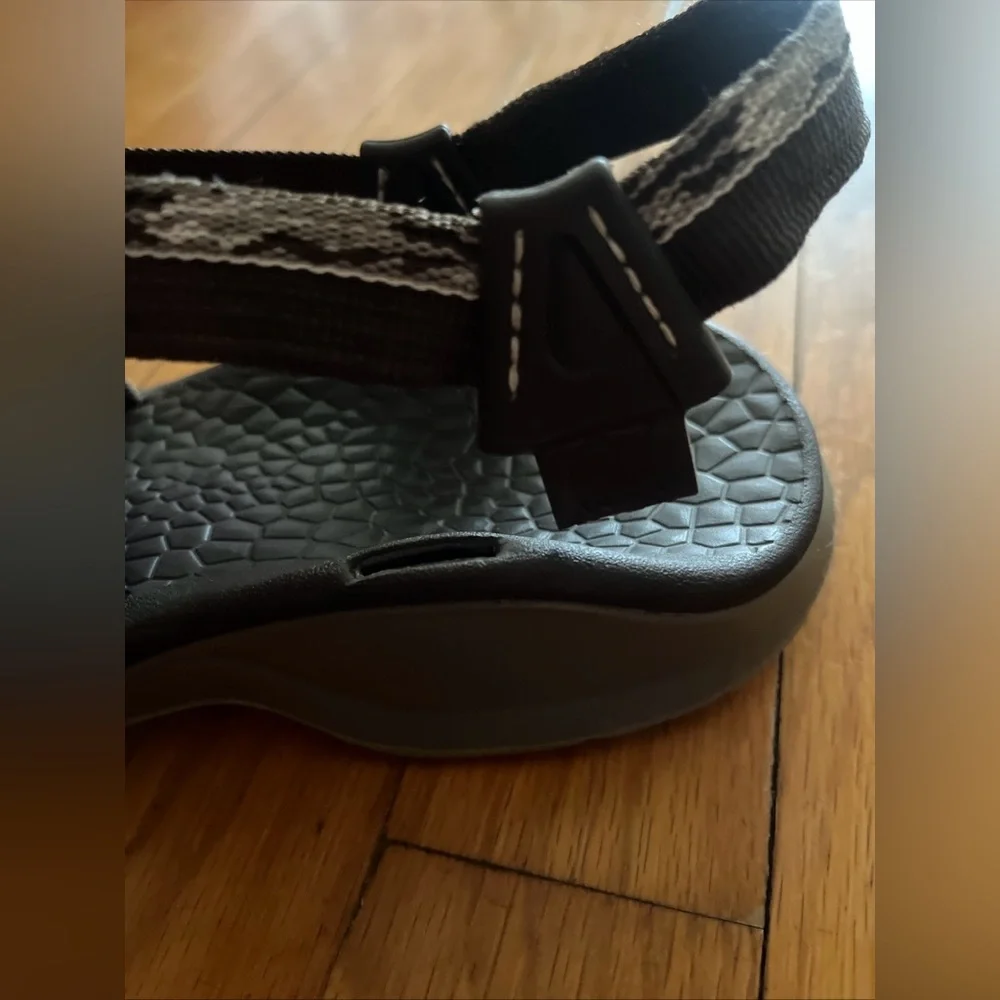 Chaco Updraft Bulloo Sandals - Picture 9 of 12